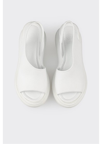 Beyaz Deri Kadın Dolgu Topuklu Sandalet fırsatları