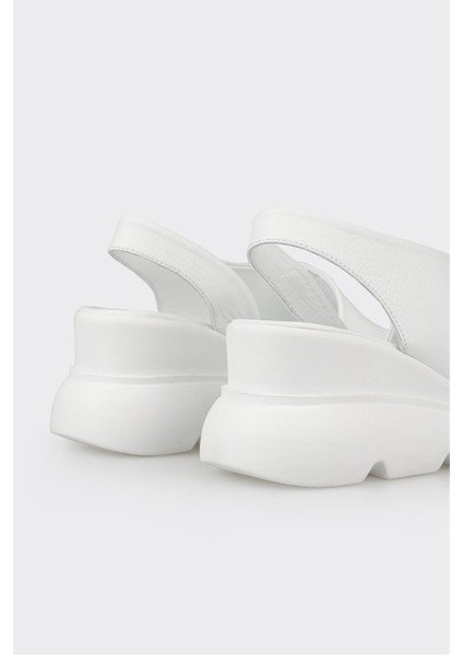 Beyaz Deri Kadın Dolgu Topuklu Sandalet indirimleri