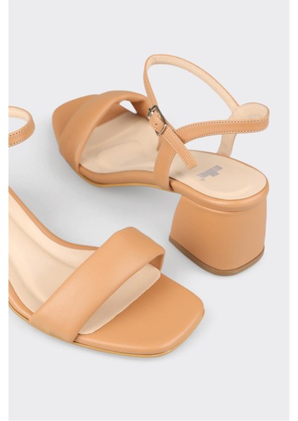 Camel Kadın Günlük Sandalet fırsatları