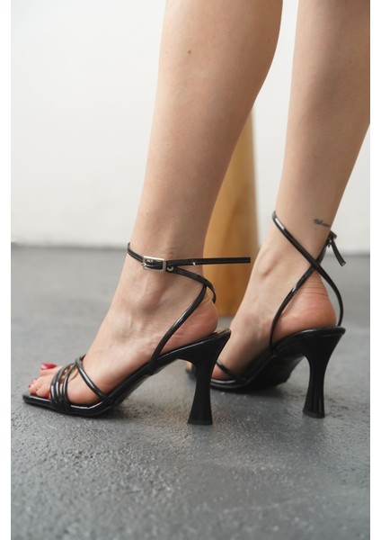 Kadın Decap Topuklu Ayakkabı - Siyah-Rugan fırsatları