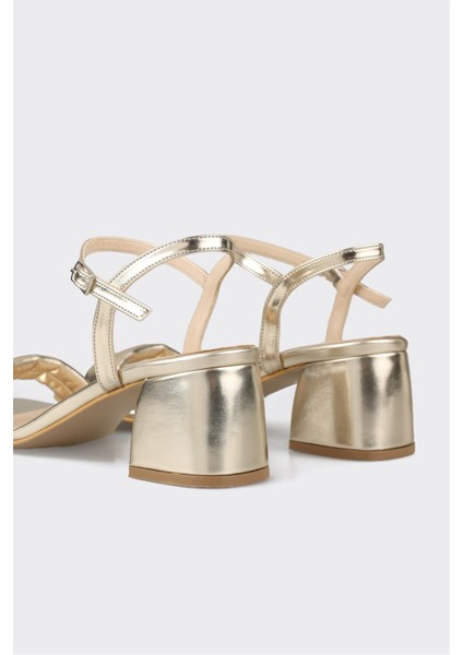 Gold Kadın Günlük Sandalet fırsatları