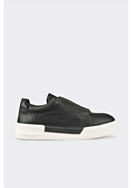 Siyah Deri Kadın Spor Ayakkabı