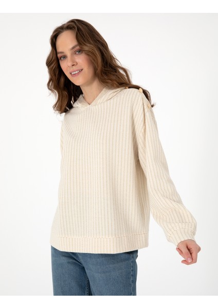 Kadın Krem Comfort Fit Sweatshirt 50301468-VR071
