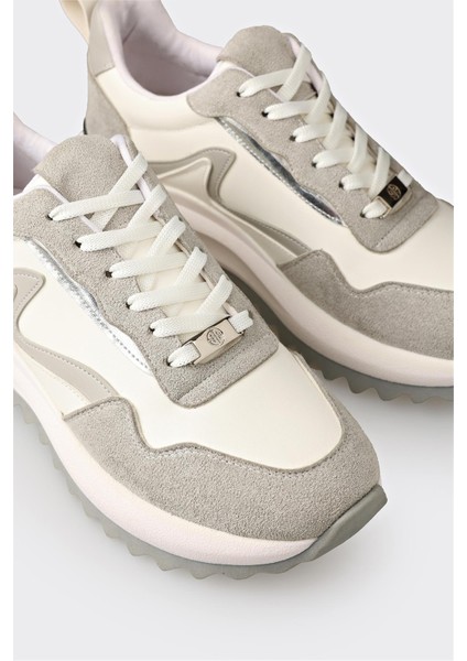 Beyaz Kadın Spor Ayakkabı indirimleri