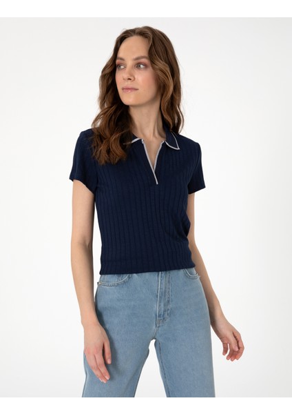 Kadın Lacivert Slim Fit Basic Tişört 50306039-VR033