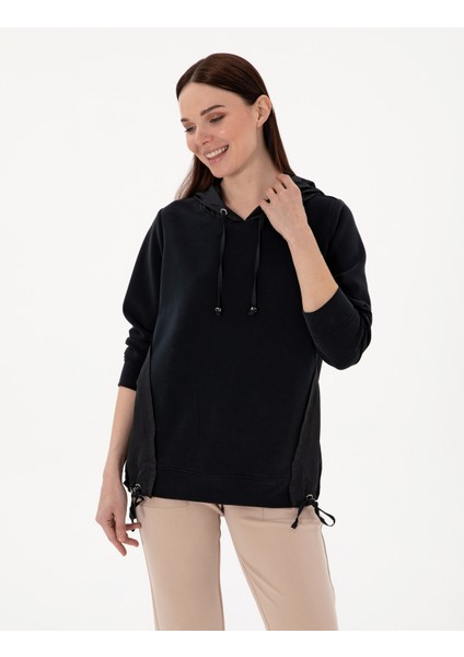 Kadın Siyah Comfort Fit Sweatshirt 50306841-VR046