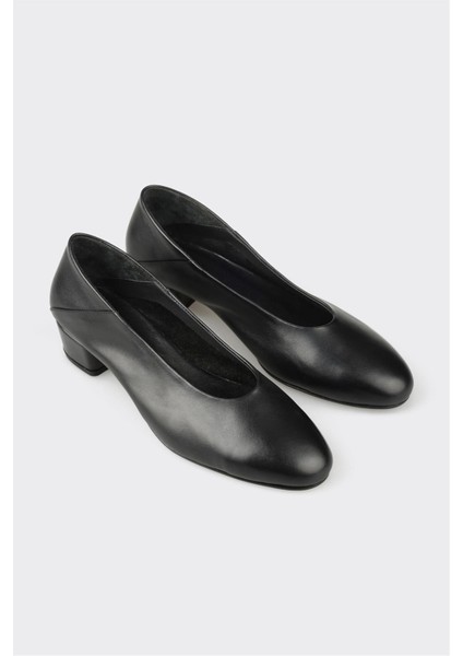 Siyah Deri Kadın Topuklu Ayakkabı fiyatları