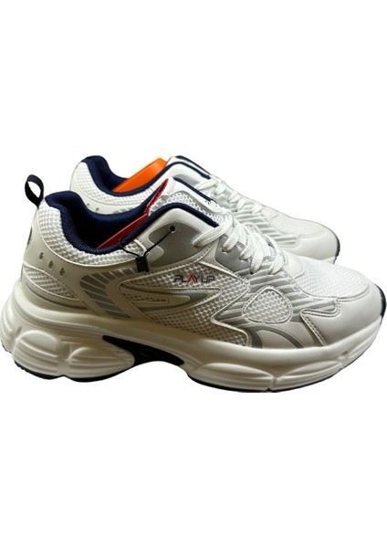528 Sneaker
