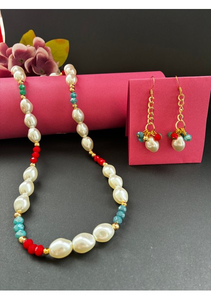 Incili ve Kristal Boncuklu Kararmaz Altın Kaplamalı Kolye ve Küpe Seti