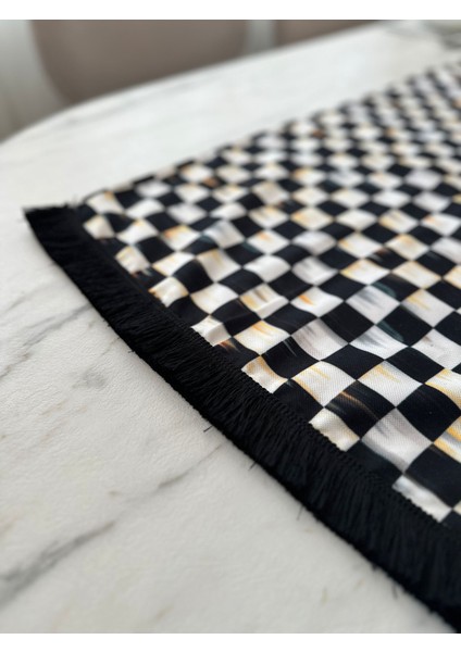 Siyah Püsküllü Alevli Damalı Runner , 135 x 43 Runner