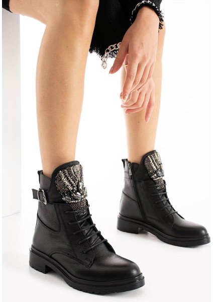 Kadın Hakiki Deri Aksesuarlı Bot Siyah