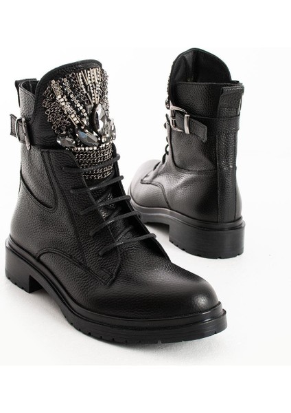 Kadın Hakiki Deri Aksesuarlı Bot Siyah modelleri