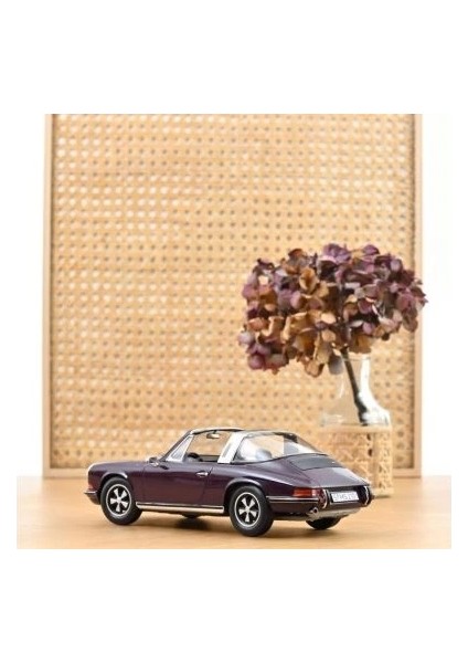 Porsche 911 E Targa 1971 Purple indirimleri