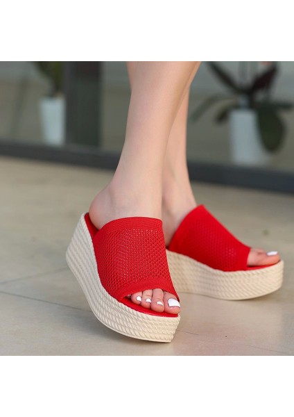 Tiona Kırmızı Triko Dolgu Topuk Terlik fırsatları