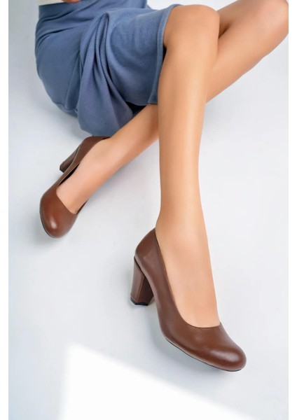 Tarçın Hakiki Deri Günlük Kadın Topuklu Ayakkabı TRC50-1073