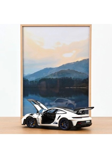 Porsche 911 Gt3 Rs W/weissach Pack 2022 White/ındigoblue