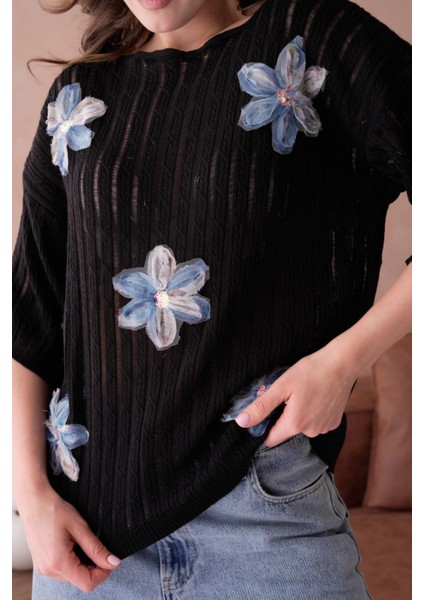 Kayık Yaka Çiçek Aplikeli Salaş Triko Kazak fiyatları