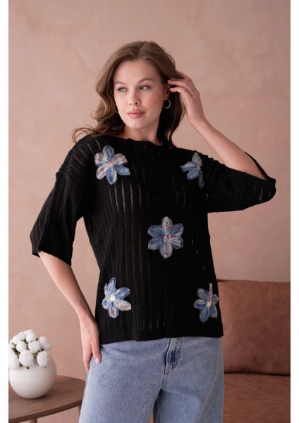 Kayık Yaka Çiçek Aplikeli Salaş Triko Kazak modelleri