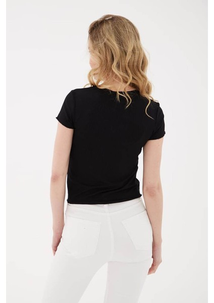 Kısa Kollu Siyah Kadın T-Shirt 25Y0444K1 fiyatları