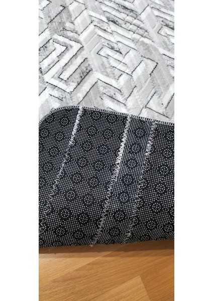 Kaymaz Tabanlı Yolluk (85 x 155 cm ve 85 x 125 cm )