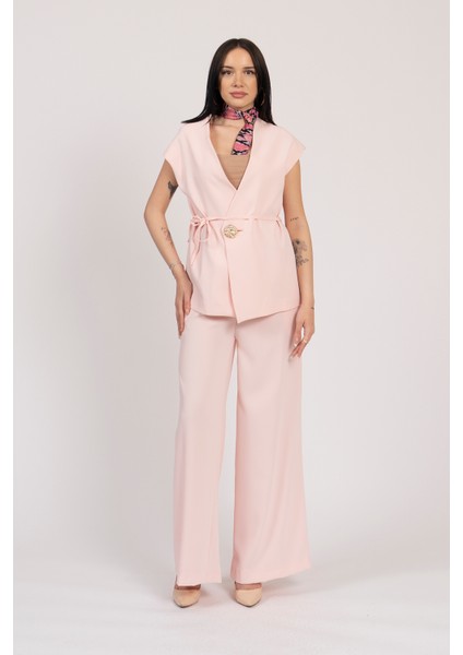 Fleto Detay Bağlamalı Yelek ve Kemerli Beli Lastikli Pantolon Takım 1216
