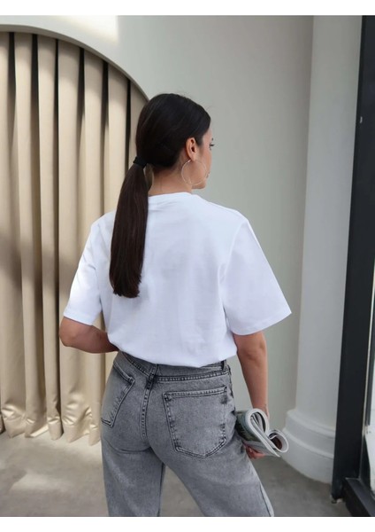 Kadın Metalik Yazı Baskılı Basic T-Shirt fiyatları