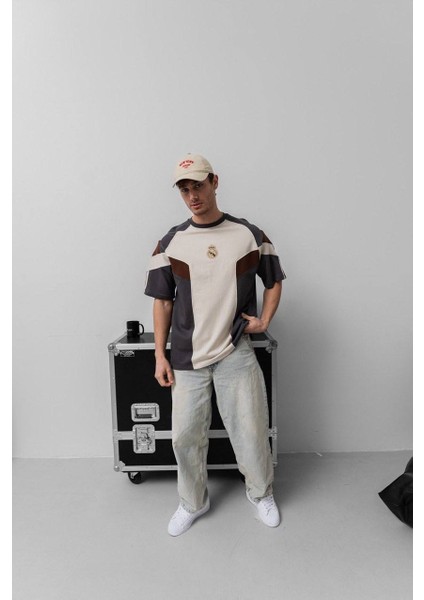 Takım Arma Nakışlı Oversize T-Shirt