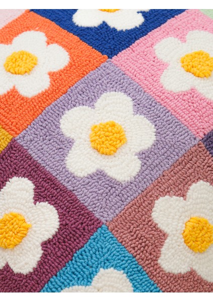 DAISTY PATCH – Renkli Kareli Papatya Desenli Punch Yastık Kılıfı indirimleri