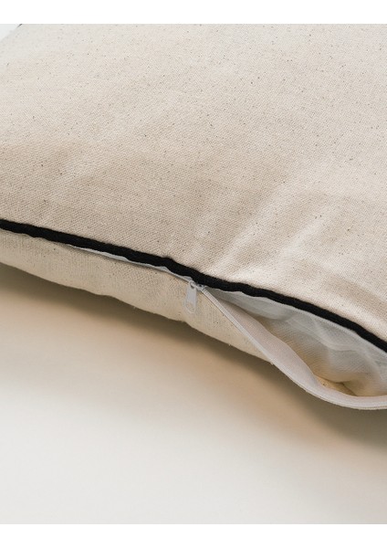 MINIMAL EDGE - Şerit Biye Fitilli Dikdörtgen Kırlent Kılıfı - Siyah indirimleri