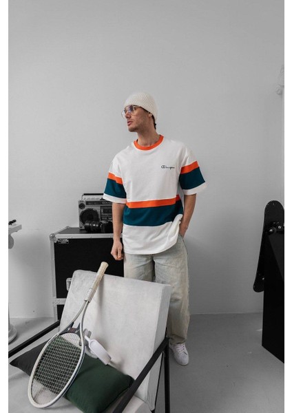 Takım Arma Nakışlı Oversize T-Shirt
