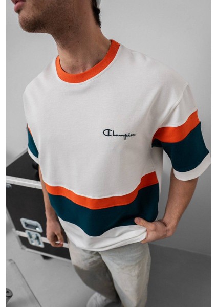 Takım Arma Nakışlı Oversize T-Shirt
