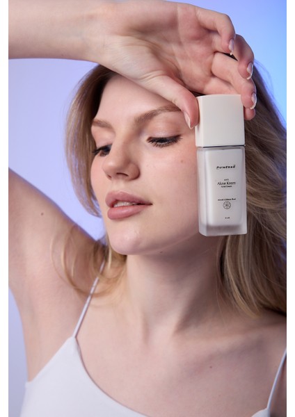 Glycolic Acid + Zinc Pca Akne Kremi | Siyah Nokta & Akne Karşıtı, Cilt Işıltı & Nem Desteği | 30ML