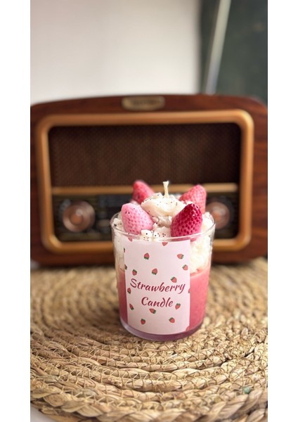 Çilek Soya Wax Mum Simli, Kremalı