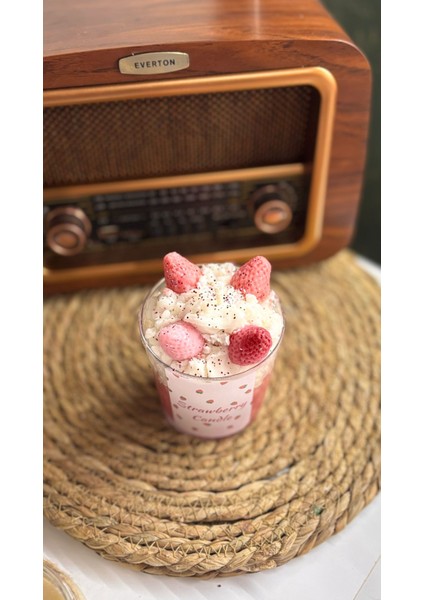 Çilek Soya Wax Mum Simli, Kremalı fiyatları