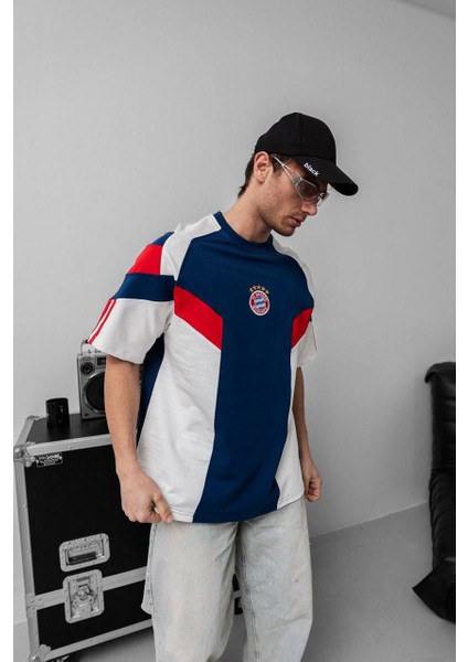 Takım Arma Nakışlı Oversize T-Shirt
