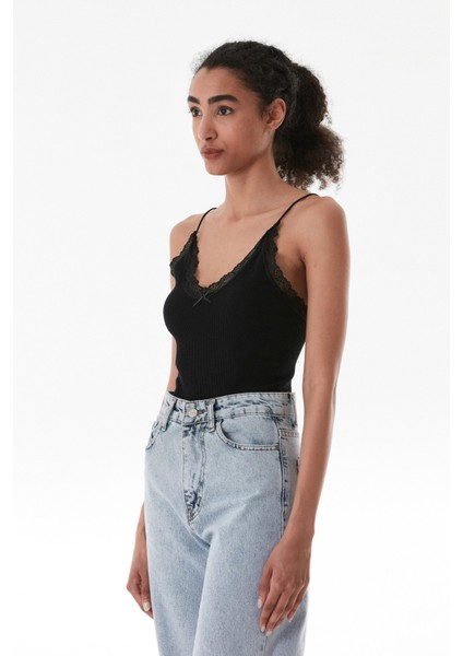 Fitilli Dantelli Kurdele Detaylı Çıtçıtlı Body modelleri