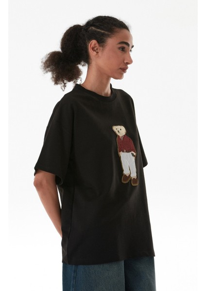 Ayıcık Nakışlı Oversize Tişört fırsatları