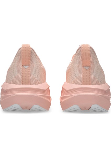 Novablast 5 Kadın Pembe Koşu Ayakkabısı 1012B765-700 indirimleri