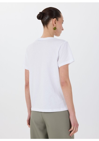 V Yaka Baskılı Beyaz Kadın T-Shirt F5SL-TST0455 modelleri