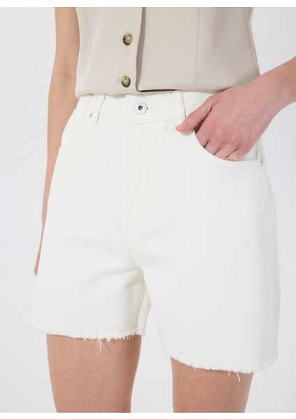 Standart Bel Normal Beyaz Kadın Denim Şort Charlotte - 1122 modelleri