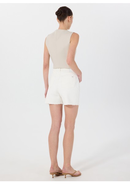 Standart Bel Normal Beyaz Kadın Denim Şort Charlotte - 1122 fırsatları