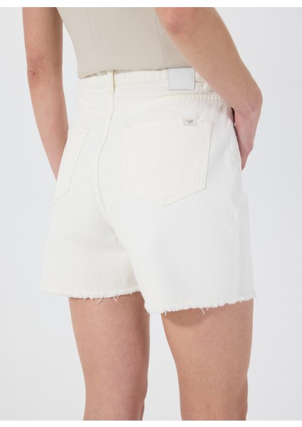 Standart Bel Normal Beyaz Kadın Denim Şort Charlotte - 1122 indirimleri