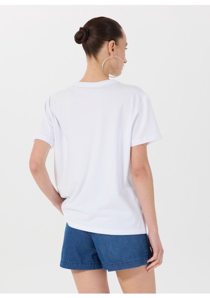Bisiklet Yaka Baskılı Beyaz Kadın T-Shirt M5SL-TST1860 indirimleri