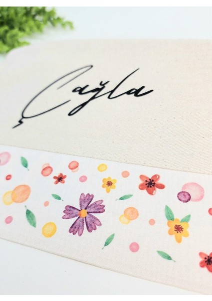 Isme Özel Kişiye Özel Renkli Çiçekli ve Yaprak Desenli Baskılı Clutch Kadın Bez Çanta Bez Makyaj Çantası fiyatları