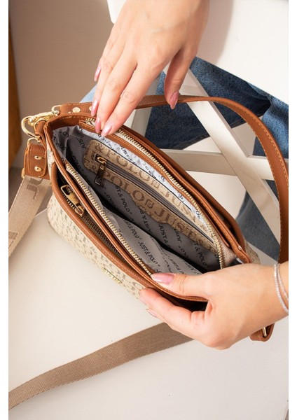 Kadın Omuz Çantası Yeni Sezon Ebat: Boy 15 cm En 25 cm 2204 modelleri