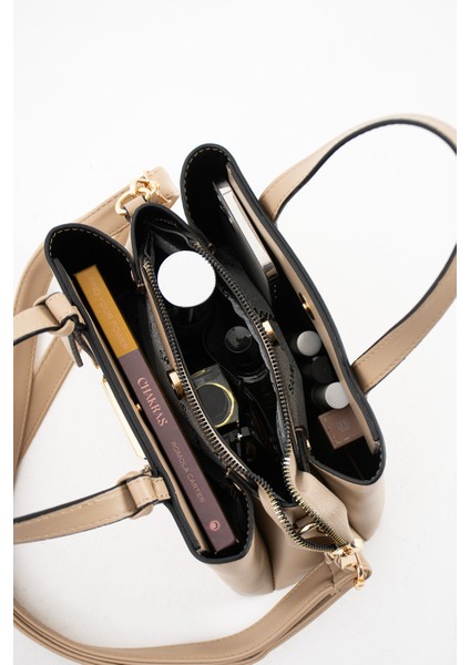 Kadın Uzun Askılı 4 Bölmeli Gold Aksesuarlı Taba Omuz ve El Çantası