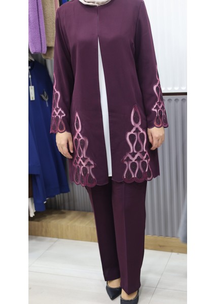 Üçlü Pantolonlu Takım