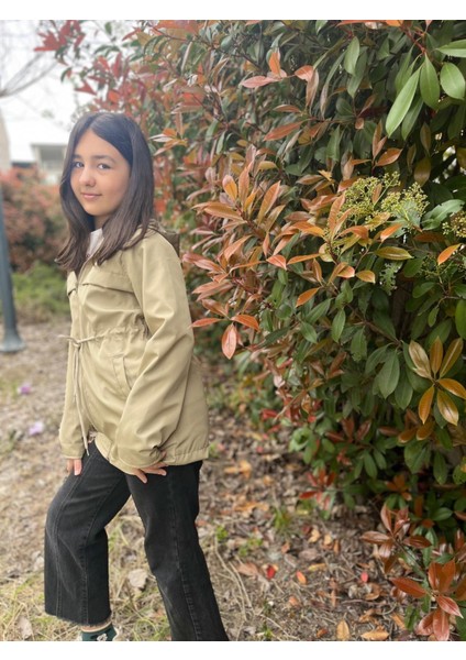 Kız Çocuk Su Geçirmez Yağmurluk – Fermuarlı, Kapüşonlu, Mevsiml modelleri