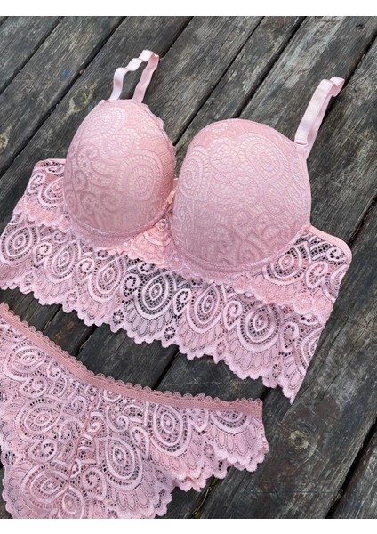 Pembe Dantelli Destekli Takım