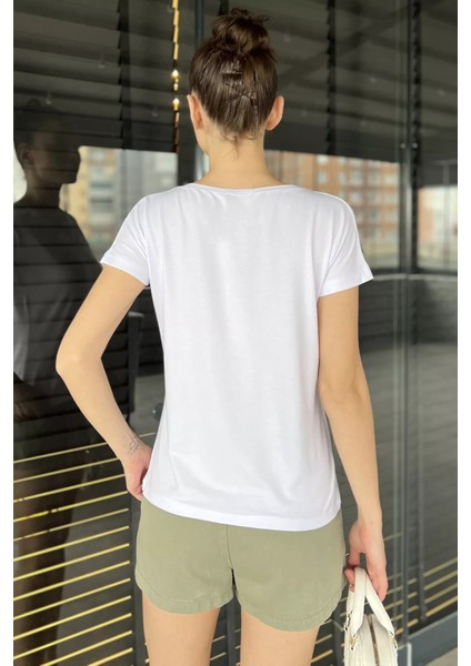 V Yaka Kadın Tişört fırsatları